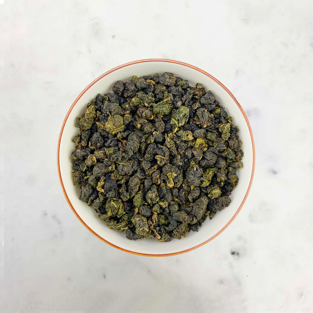 Oolong Creme tea leaves